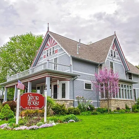 Astor House-3
